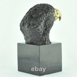 Statue Sculpture Aigle Oiseau Animalier Style Art Deco Bronze massif Signe
