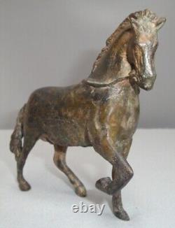 Statue Sculpture Cheval Animalier Style Art Deco Style Art Nouveau Bronze massif