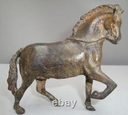 Statue Sculpture Cheval Animalier Style Art Deco Style Art Nouveau Bronze massif