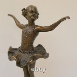 Statue Sculpture Danseuse Style Art Deco Style Art Nouveau Bronze massif Signe