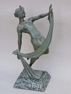 Statue Sculpture Femme, Danseuse orientaliste au ruban régule Art déco signé