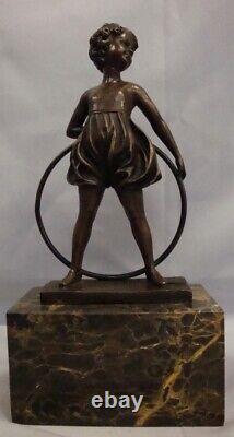 Statue Sculpture Fille Cerceau Style Art Deco Style Art Nouveau Bronze massif Si