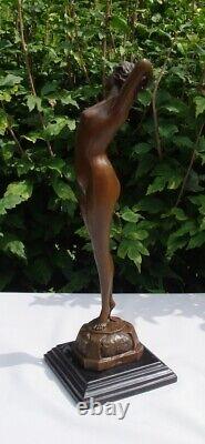 Statue Sculpture Le reveil Pin-up Sexy Nu Style Art Deco Style Art Nouveau Bronz