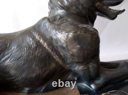 Statue sculpture regule chien loup sur socle en marbre dlg Carvin Art Déco