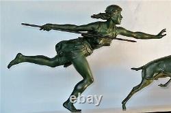 Superbe et grande sculpture Art Déco signée CARLIER french statue