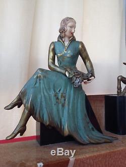 Superbe sculpture art deco chryselephantine femme