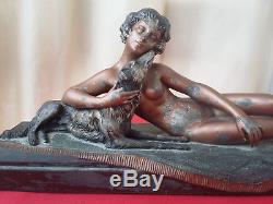 Superbe sculpture art deco femme en régule signé L. Bruns