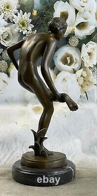 Western Art Déco Sculpture Nu Femme Fille Signée Bronze Statue Fonte